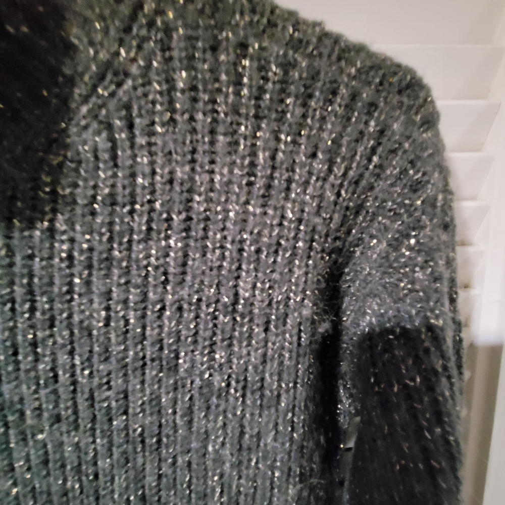 Express Sweater - Picture 3 of 3